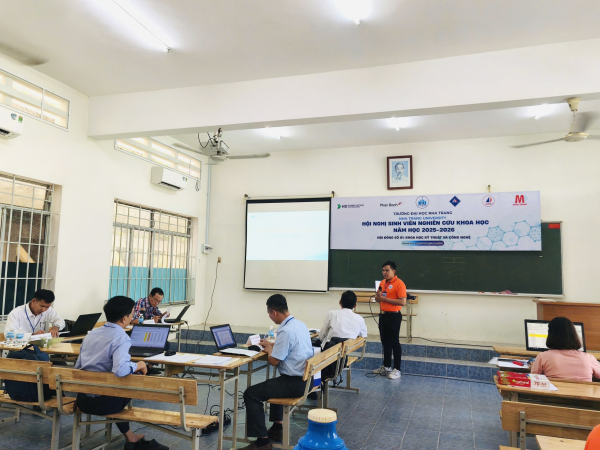 SINH VIÊN KHOA KT NĂNG LƯỢNG ĐẠT GIẢI CAO TẠI HỘI NGHỊ SINH VIÊN NCKH NĂM HỌC 2025–2026